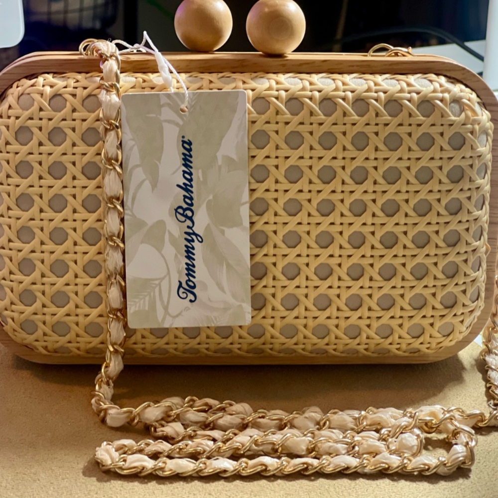 Brand NEW Tommy Bahama Women's  Wicker Clutch